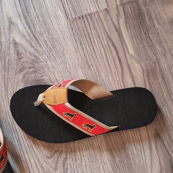 L.L.Bean l summer footwear l Woman l Size 7 l L.L.Bean l sandals l Cute pattern - Picture 8 of 10